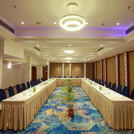 Ira By Orchid Bhubaneswar Hotel Exterior foto
