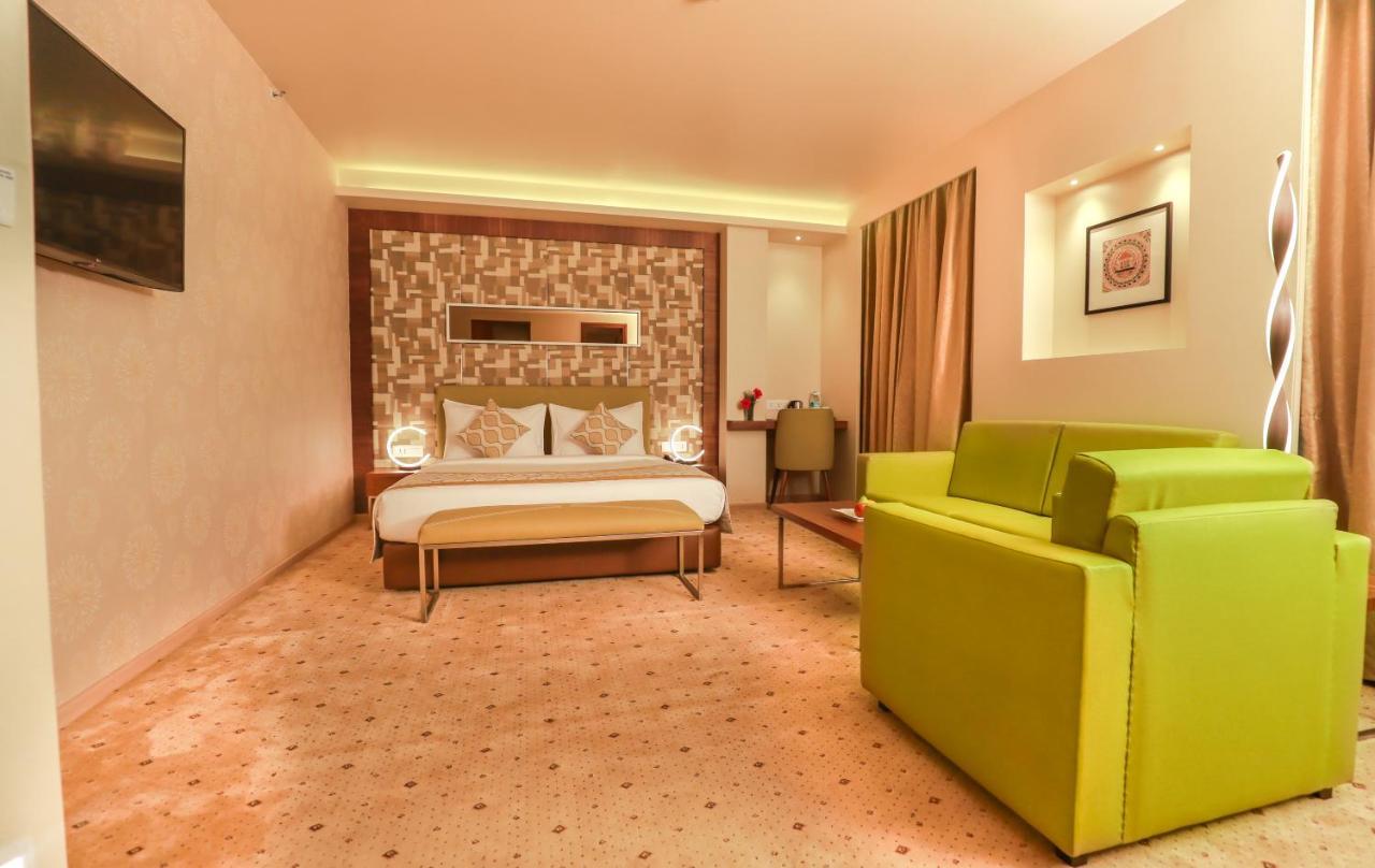 Ira By Orchid Bhubaneswar Hotel Exterior foto
