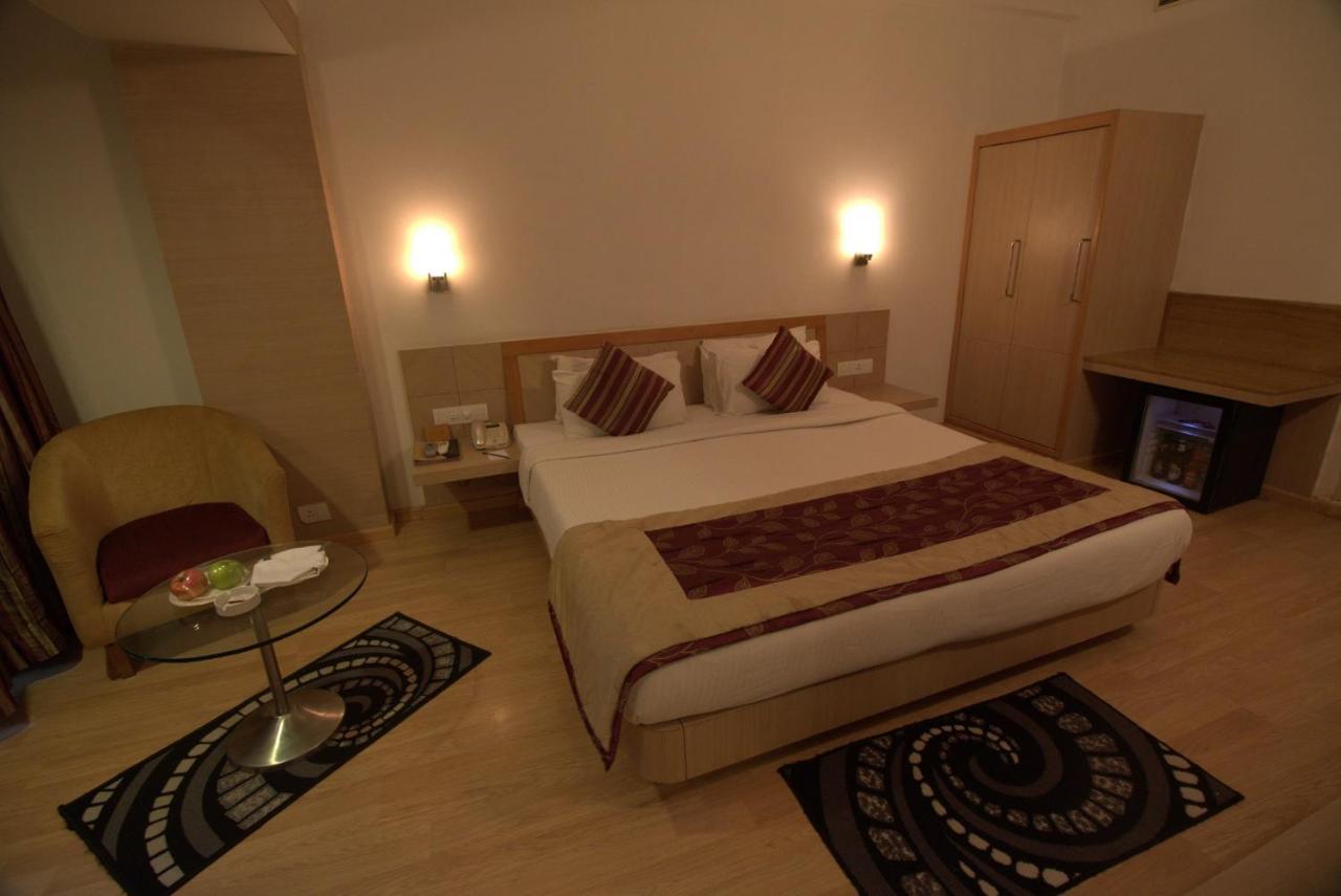 Ira By Orchid Bhubaneswar Hotel Exterior foto