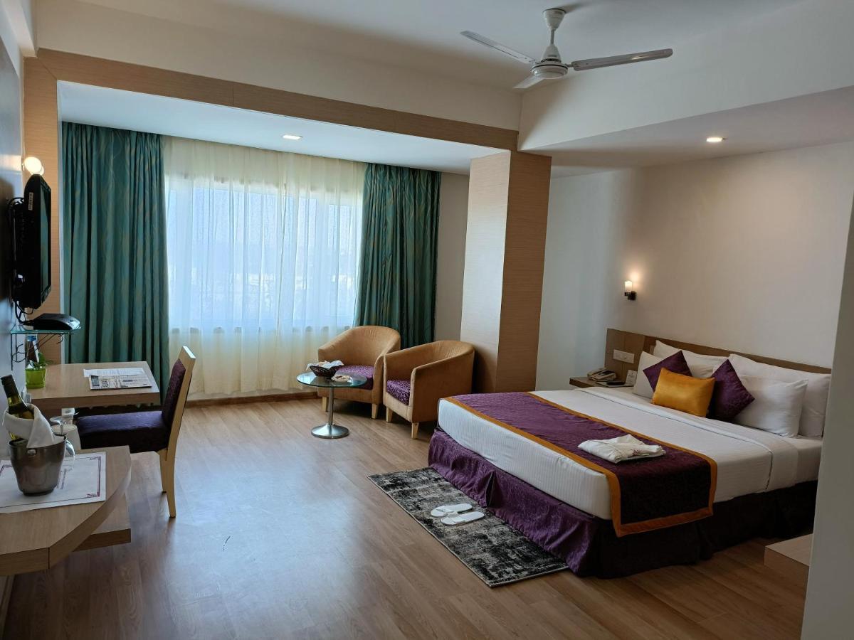 Ira By Orchid Bhubaneswar Hotel Exterior foto