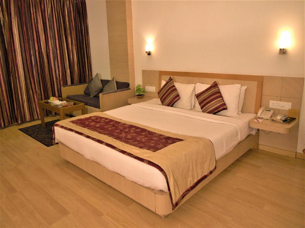 Ira By Orchid Bhubaneswar Hotel Exterior foto