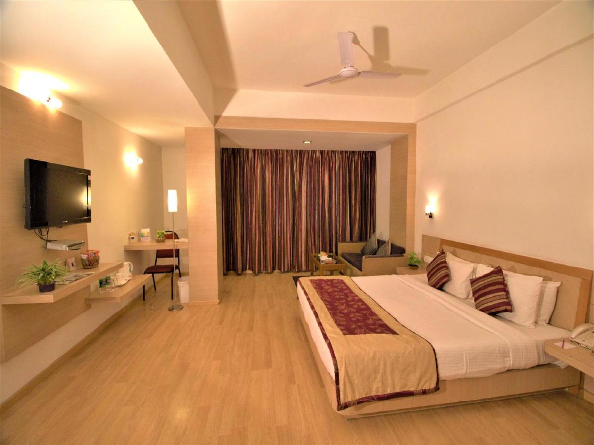 Ira By Orchid Bhubaneswar Hotel Exterior foto