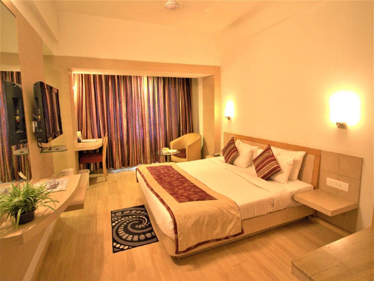 Ira By Orchid Bhubaneswar Hotel Exterior foto