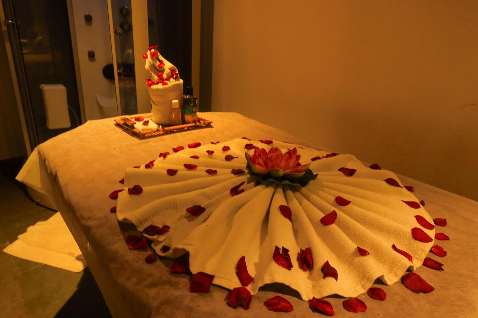 Ira By Orchid Bhubaneswar Hotel Exterior foto