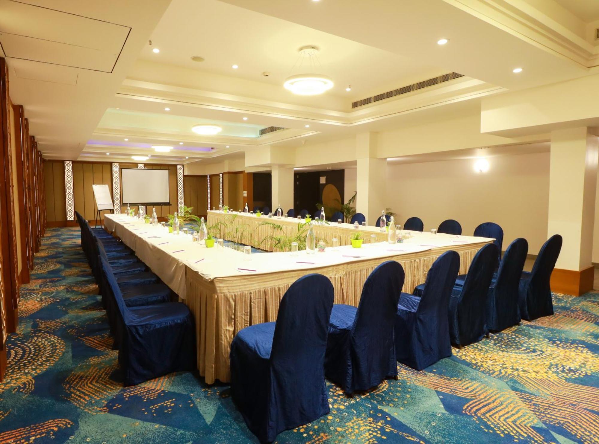 Ira By Orchid Bhubaneswar Hotel Exterior foto