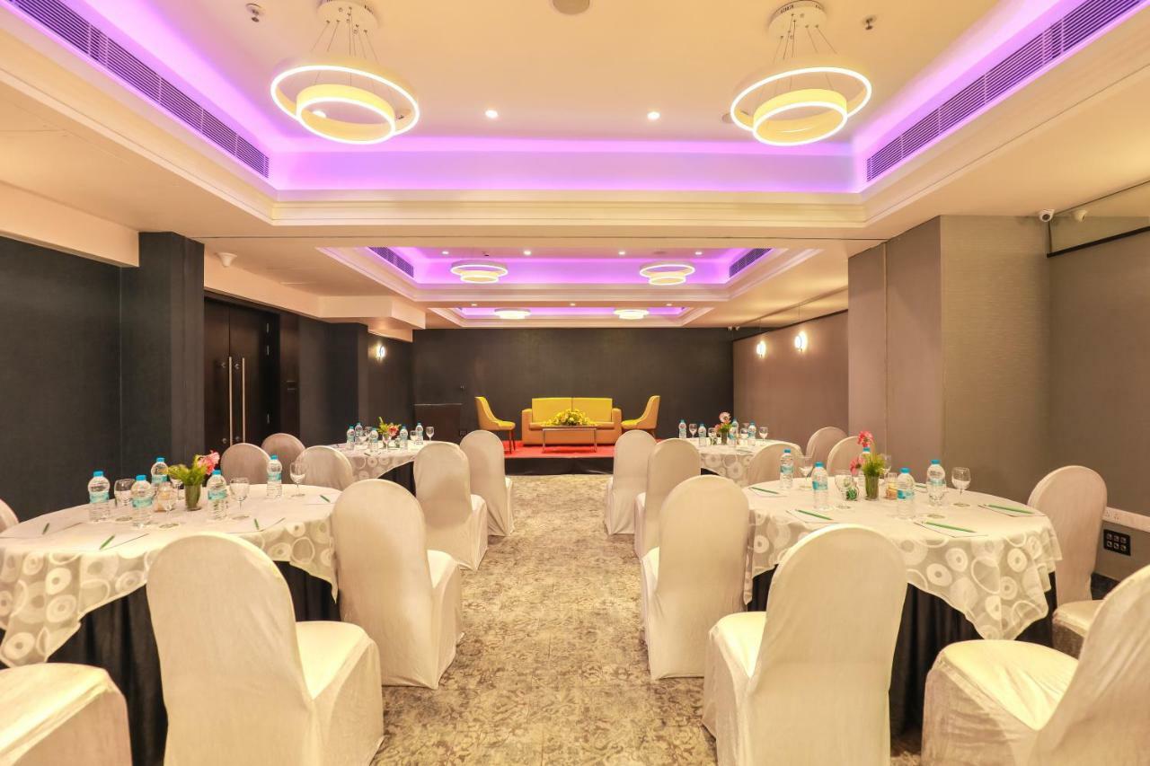 Ira By Orchid Bhubaneswar Hotel Exterior foto